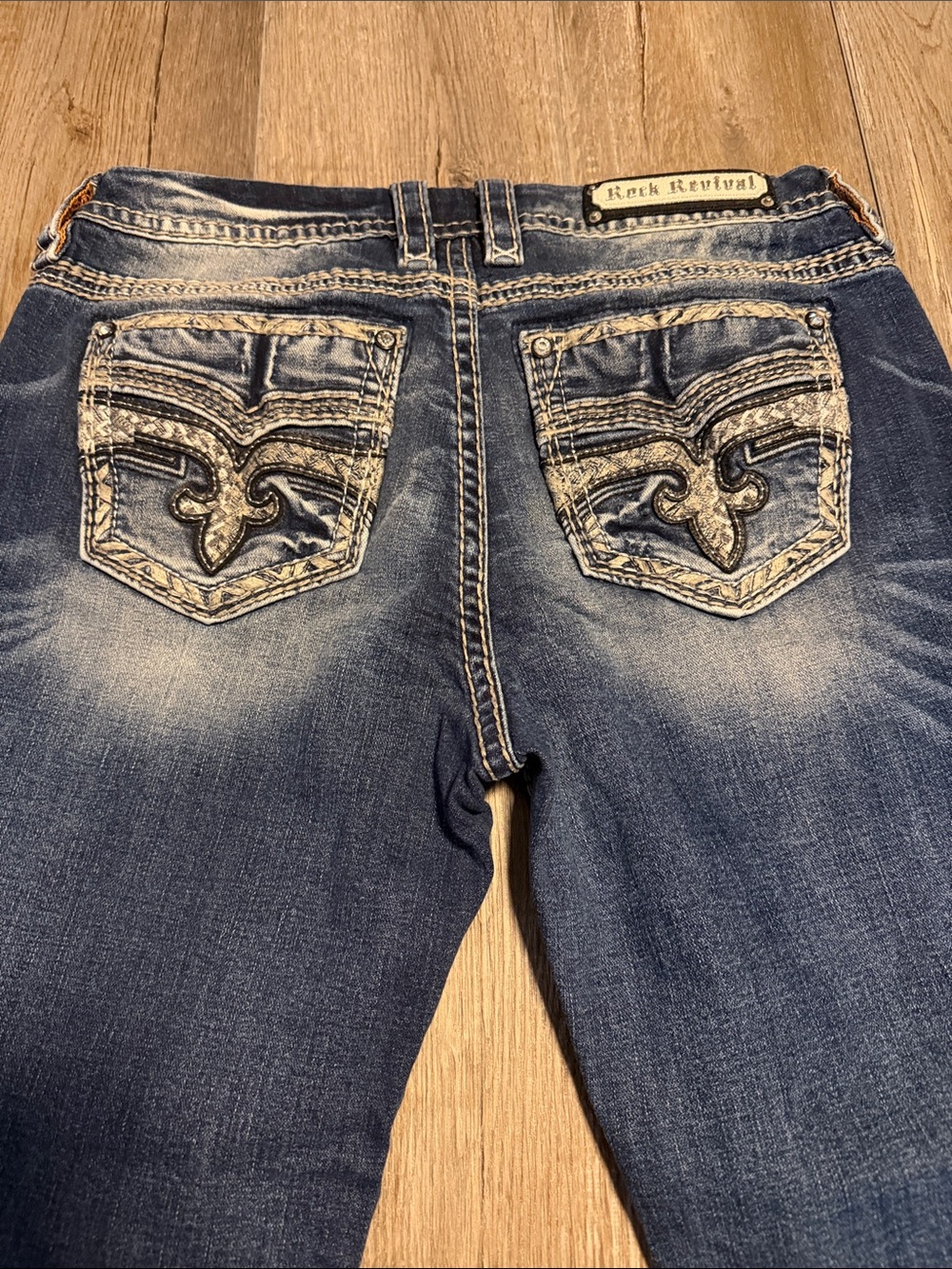 Rock Revival Women’s StarFish Straight Dark Blue Embroidered Back Pocket Jeans